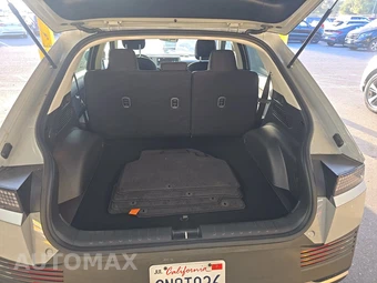 2024 Hyundai IONIQ 5 SE Standard Range - miniatura 16