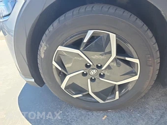 2024 Hyundai IONIQ 5 SE Standard Range - miniatura 17