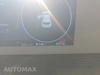 2024 Hyundai IONIQ 5 SE Standard Range - miniatura 12