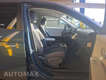 2024 Hyundai IONIQ 5 SE Standard Range - miniatura 8