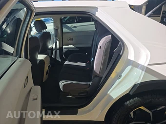 2024 Hyundai IONIQ 5 SEL - miniatura 13