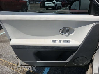 2024 Hyundai IONIQ 5 SEL - miniatura 9