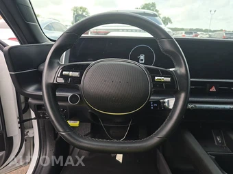 2024 Hyundai IONIQ 6 SE - miniatura 10