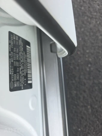 2024 Hyundai IONIQ 6 SE - miniatura 14