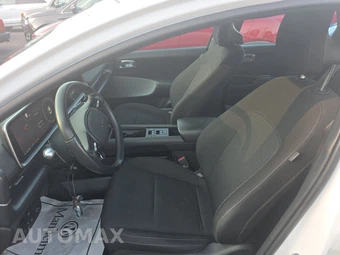 2024 Hyundai IONIQ 6 SE - miniatura 7