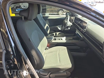 2024 Hyundai IONIQ 6 SE - miniatura 8