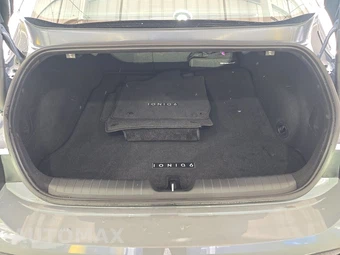 2024 Hyundai IONIQ 6 SE - miniatura 16
