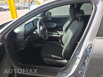 2024 Hyundai IONIQ 6 SE - miniatura 7