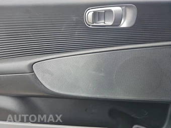 2024 Hyundai IONIQ 6 SE - miniatura 9