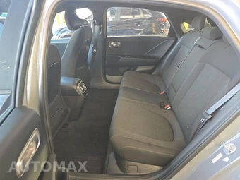 2024 Hyundai IONIQ 6 SE - miniatura 13