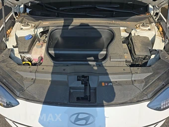 2024 Hyundai IONIQ 6 SE - miniatura 15
