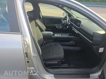 2024 Hyundai IONIQ 6 SE - miniatura 8