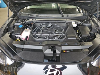 2024 Hyundai IONIQ 6 SE - miniatura 15