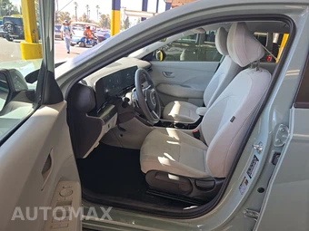 2024 Hyundai Kona Electric SE - miniatura 7