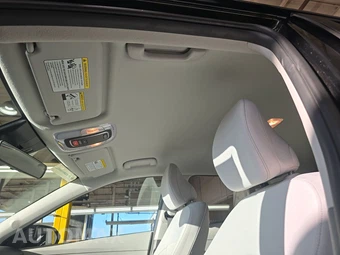 2024 Hyundai Kona Electric SEL - miniatura 17