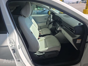 2024 Hyundai Kona Electric SEL - miniatura 8