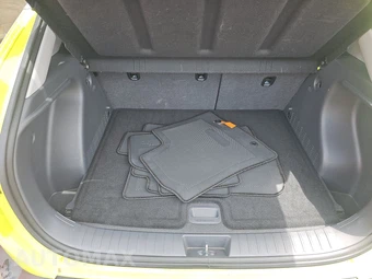 2024 Hyundai Kona Electric SEL - miniatura 16