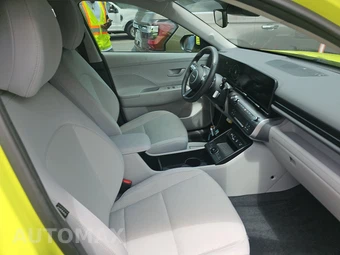 2024 Hyundai Kona Electric SEL - miniatura 8