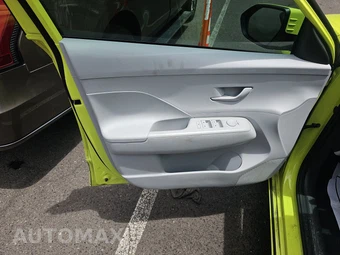 2024 Hyundai Kona Electric SEL - miniatura 9