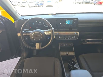 2024 Hyundai Kona Electric SEL - miniatura 11