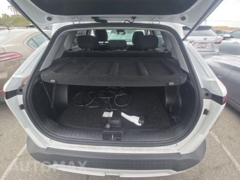 2024 Hyundai Kona Electric SEL - miniatura 16