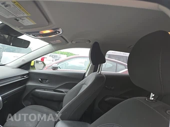 2024 Hyundai Kona Electric SEL - miniatura 18