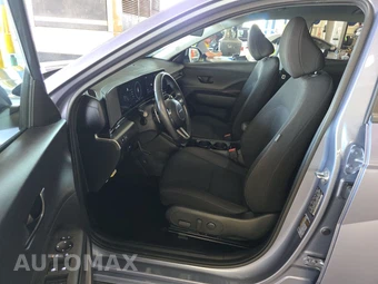 2024 Hyundai Kona Electric SEL - miniatura 7