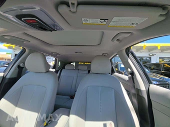 2024 Hyundai Kona Limited - miniatura 11
