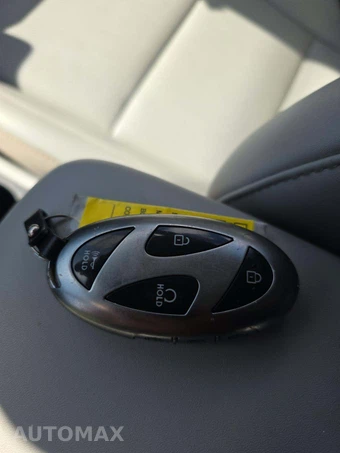 2024 Hyundai Kona Limited - miniatura 8