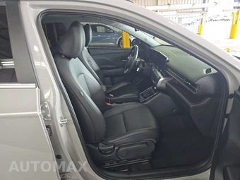 2024 Hyundai Kona Limited - miniatura 8