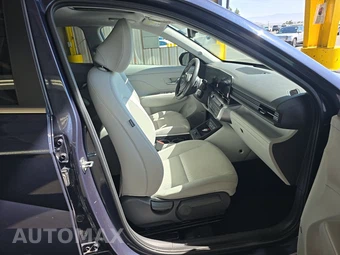 2024 Hyundai Kona Limited - miniatura 8