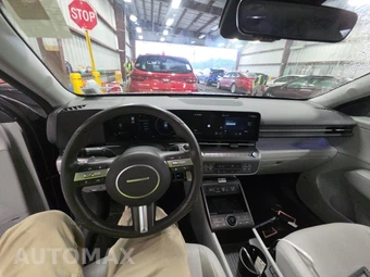 2024 Hyundai Kona Limited - miniatura 11