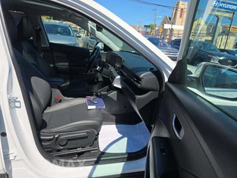 2024 Hyundai Kona Limited - miniatura 15