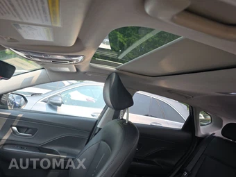 2024 Hyundai Kona Limited - miniatura 17