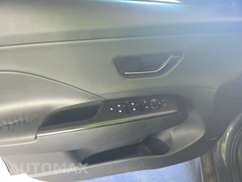 2024 Hyundai Kona N Line - miniatura 9