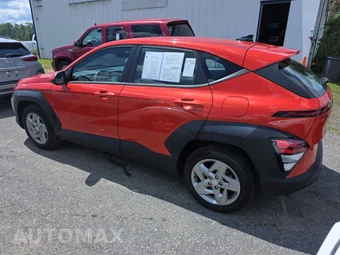 2024 Hyundai Kona SE - miniatura 6