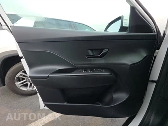 2024 Hyundai Kona SE - miniatura 9