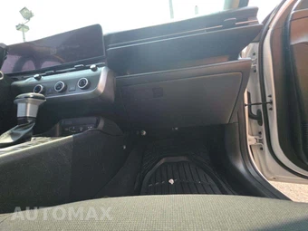 2024 Hyundai Kona SE - miniatura 19