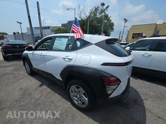 2024 Hyundai Kona SE - miniatura 2