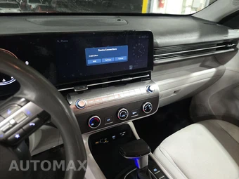 2024 Hyundai Kona SE - miniatura 11