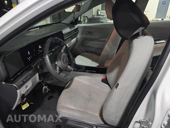 2024 Hyundai Kona SE - miniatura 7
