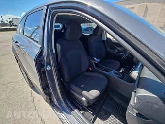 2024 Hyundai Kona SE - miniatura 15