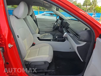 2024 Hyundai Kona SEL - miniatura 8
