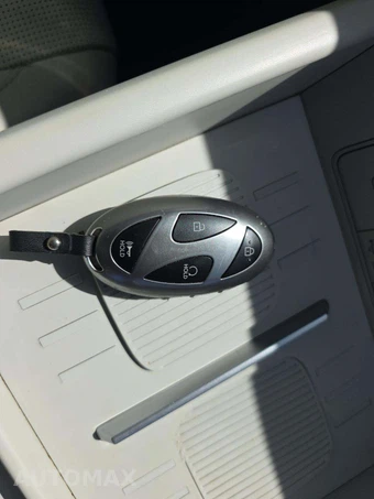 2024 Hyundai Santa Fe Limited - miniatura 8