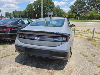 2024 Hyundai Sonata SEL - miniatura 3