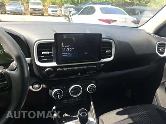2024 Hyundai Venue Limited - miniatura 10