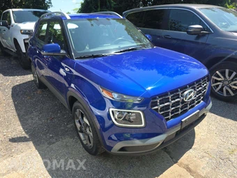 2024 Hyundai Venue Limited - miniatura 4