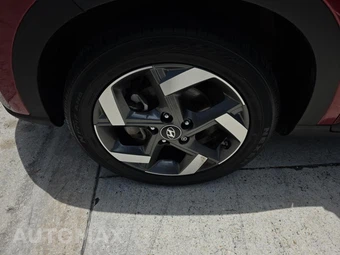 2024 Hyundai Venue Limited - miniatura 8