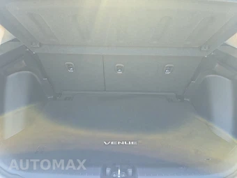 2024 Hyundai Venue Limited - miniatura 17