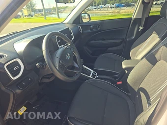 2024 Hyundai Venue Limited - miniatura 7